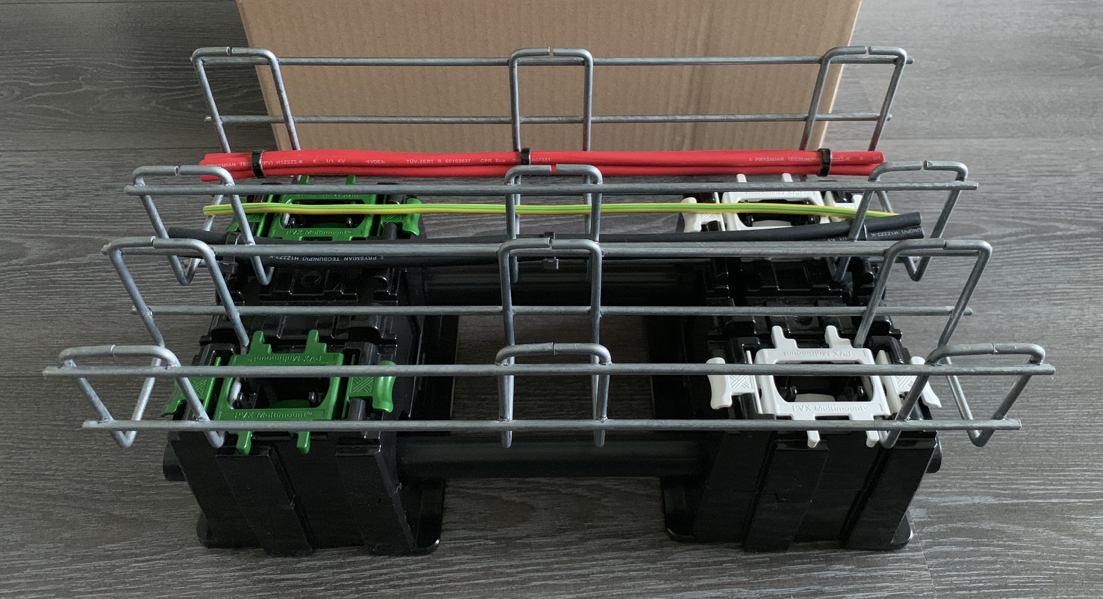 PVX Multimount ontvangt Schneider Electric tijdens de Solar Solutions!